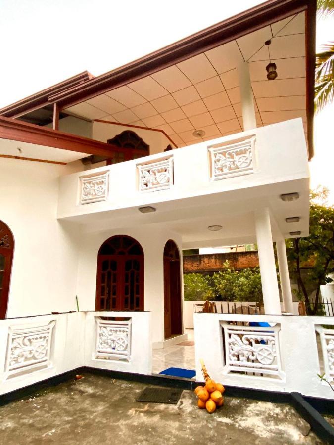 Moragalla Dilu Villa 베루왈라 외부 사진